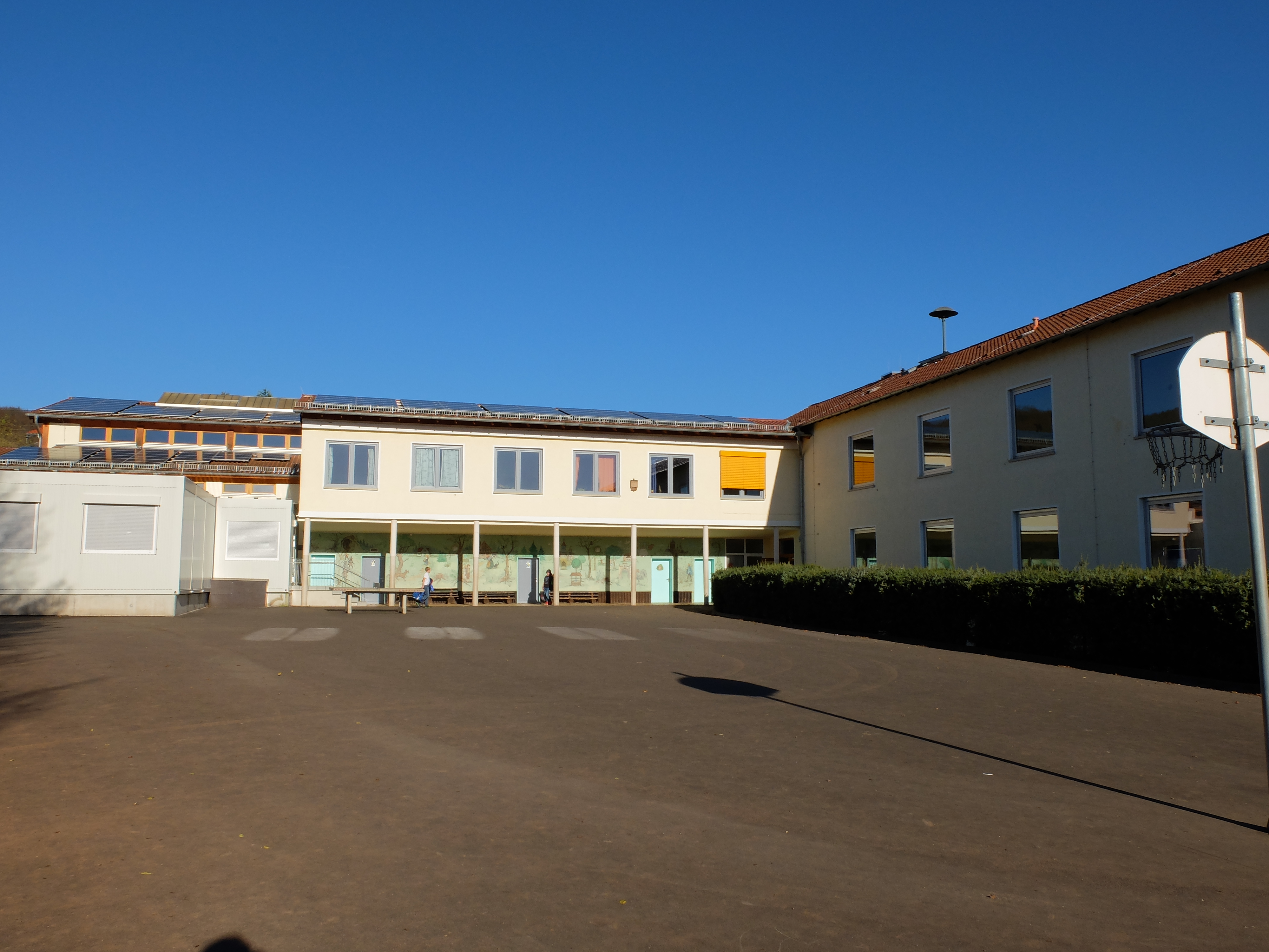Schulhof