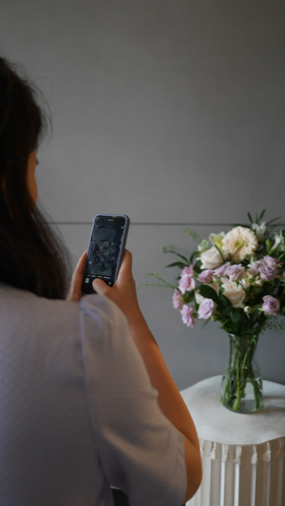 Thumbnail: FLORAL WORKSHOP (FRESH FLOWERS VASE ARRANGEMENT)