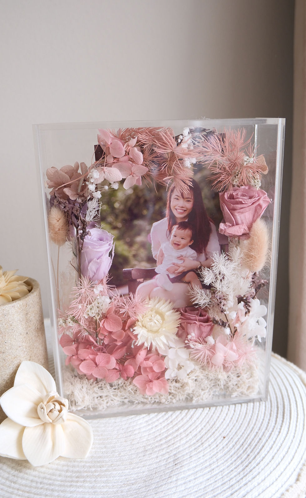MOTHER'S DAY PRESERVED FLOWERS PHOTO FRAME