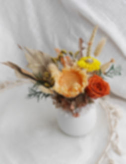 Preserved sunflower vase