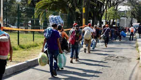 Corte Suprema avala que Trump niegue asilo a migrantes centroamericanos