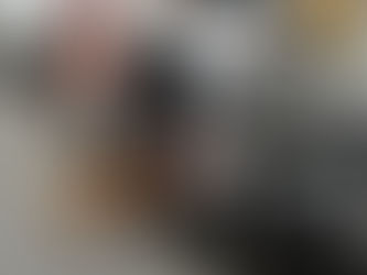 HOMBRE AMENAZA CON BOMBAS Y TOMA REHENES EN PARÍS