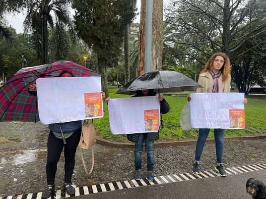 Família se manifesta e pede respostas após dois meses do desaparecimento de riverense