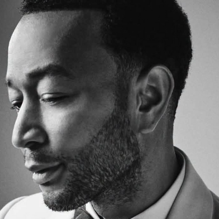 John Legend accende “Fireflies” con Pharrell Williams