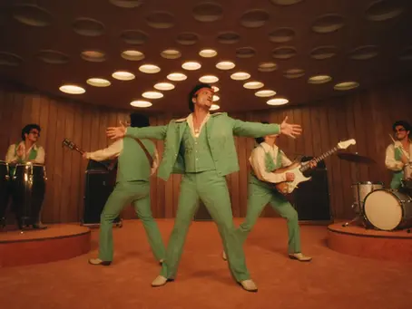 Bruno Mars è tornato: I Just Might apre l’era di The Romantic