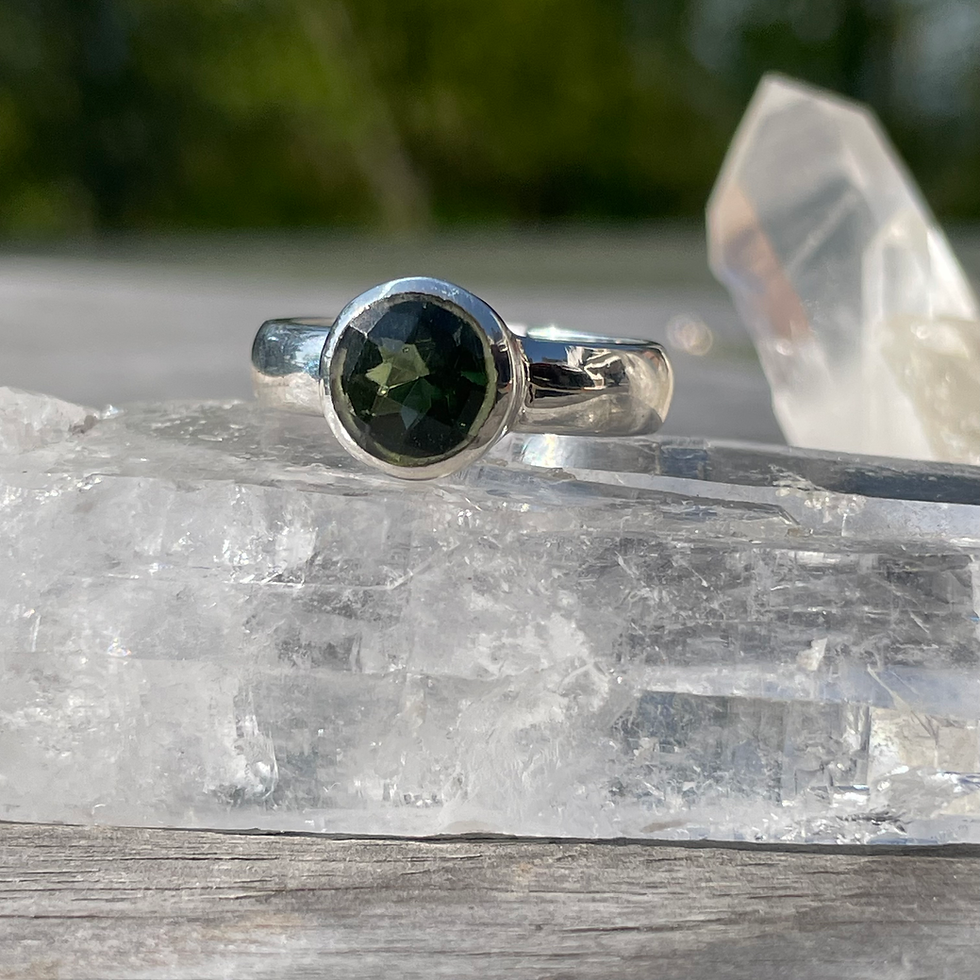 Thumbnail: Round faceted Moldavite ring 