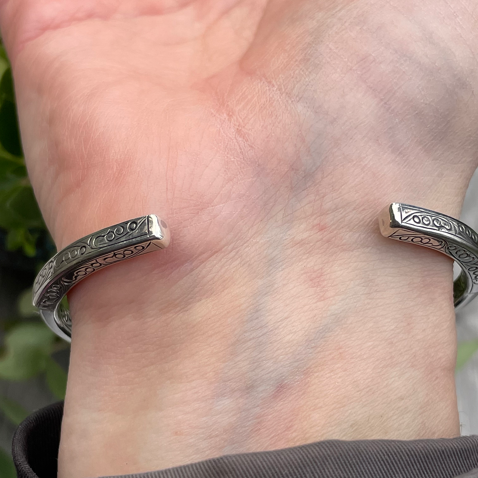 Thumbnail: Heavy squared detailed carving silver cuff bracelet