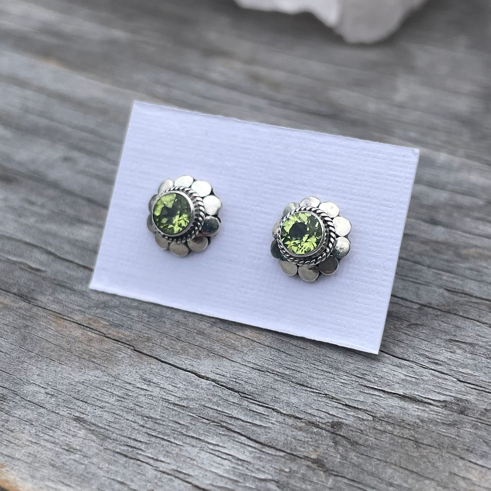 Thumbnail: Peridot floral motif stud earrings