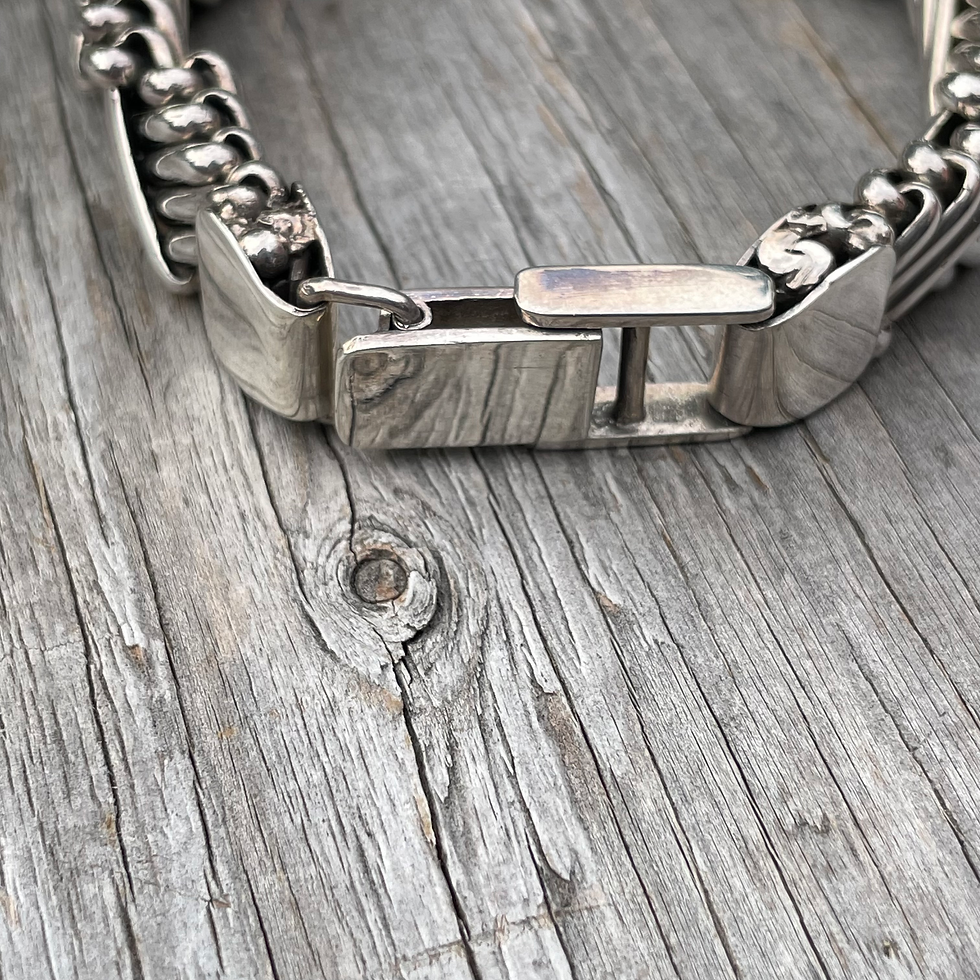 Thumbnail: Heavy links silver bracelet
