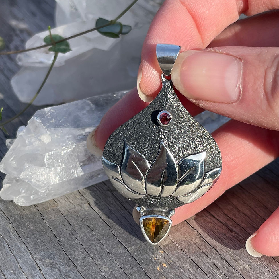 Thumbnail: Roulette 18 Large Lotus Pendant Citrine and Rhodolite Garnet