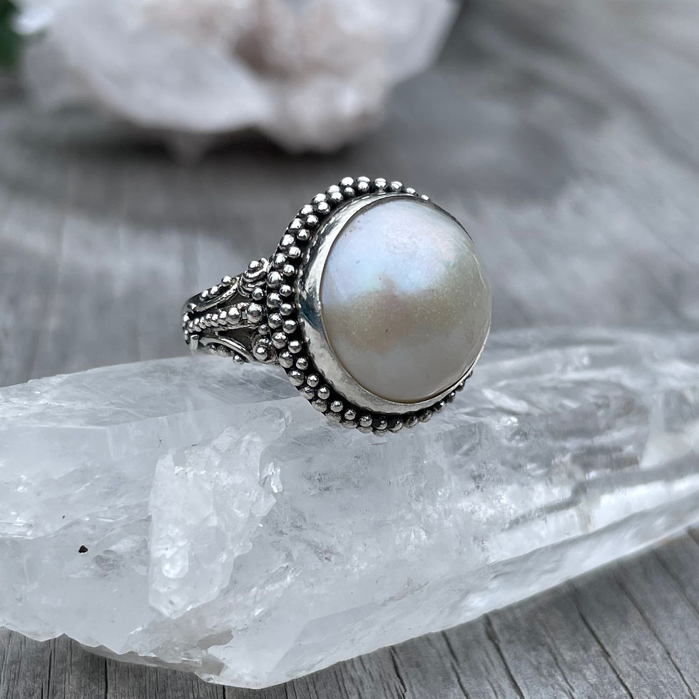 Thumbnail: Champagne coloured pearl ring
