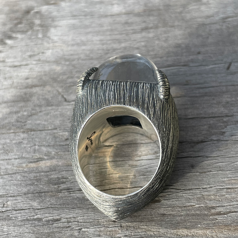 Thumbnail: Mariella Pilato Grasping light ring