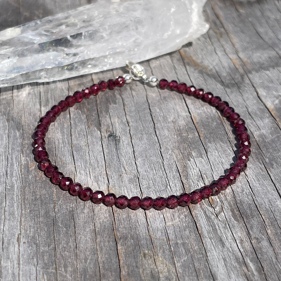 Thumbnail: Garnet bracelet 7 inch