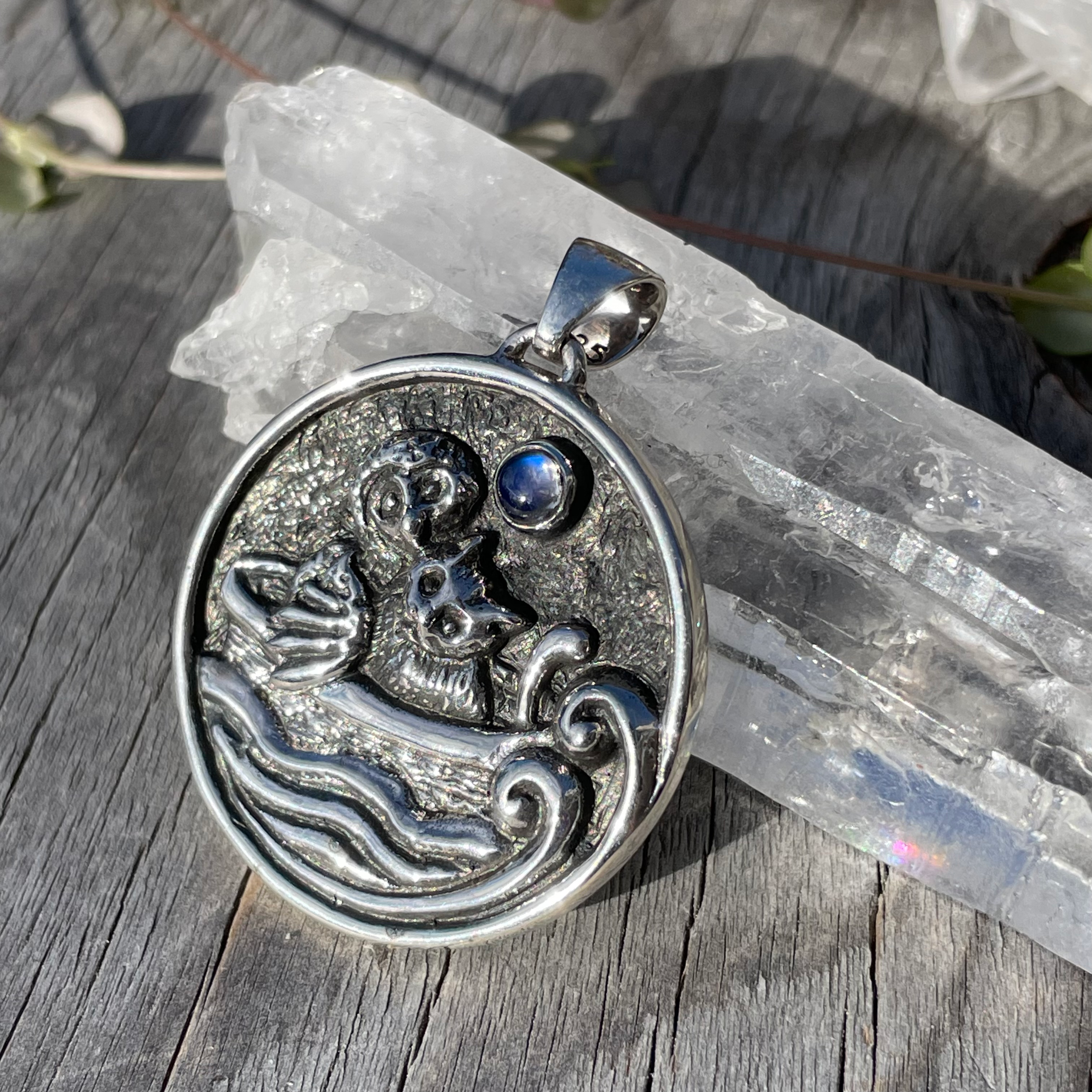 Roulette 18 Owl and Pussycat Pendant