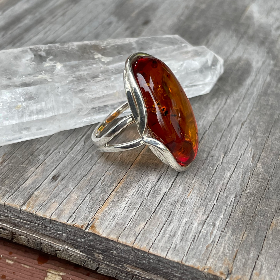 Thumbnail: Large amber ring