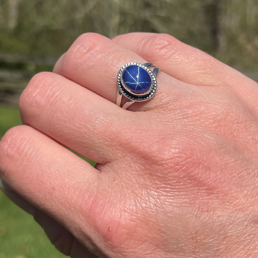 Thumbnail: Star sapphire ring