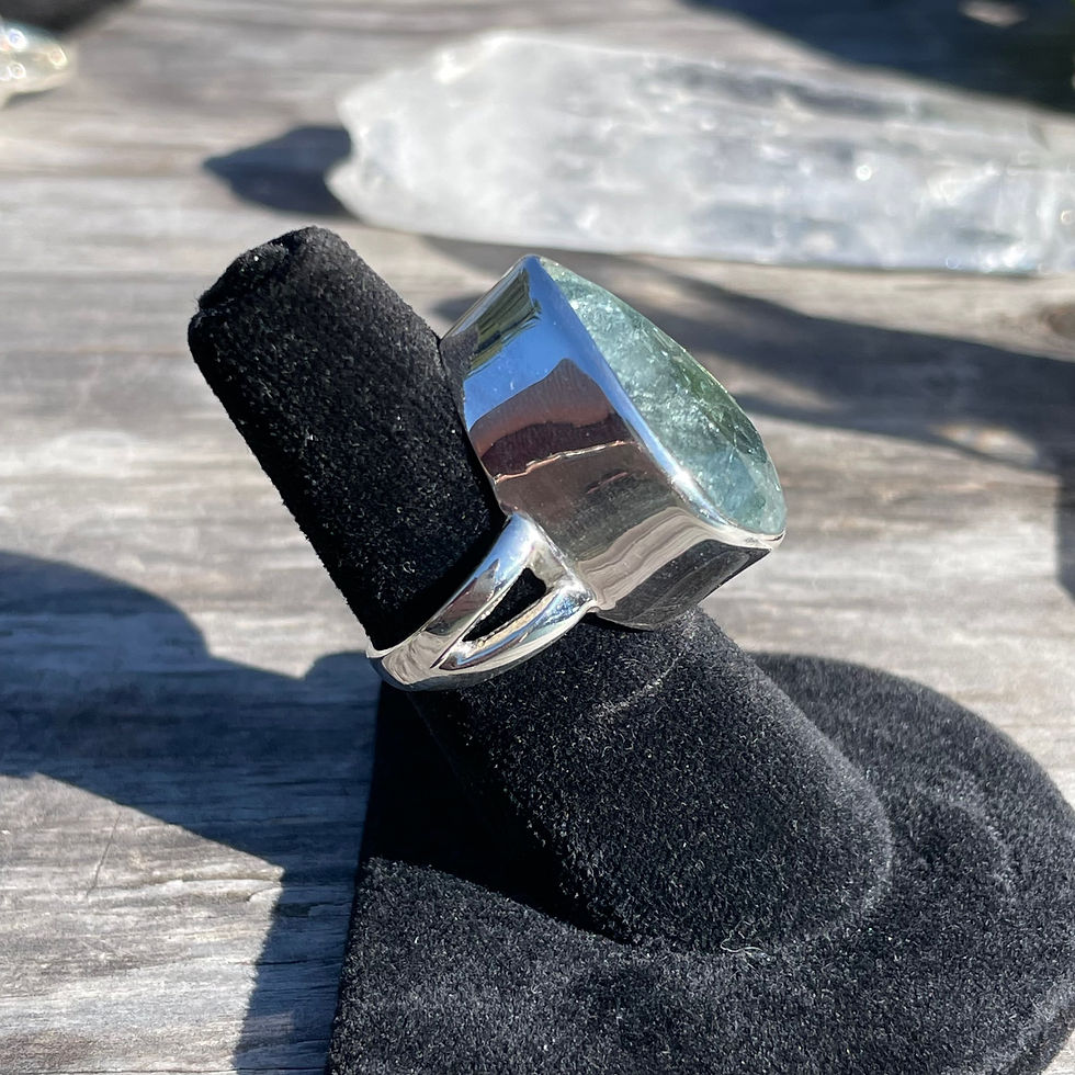 Thumbnail: Huge teardrop aquamarine ring