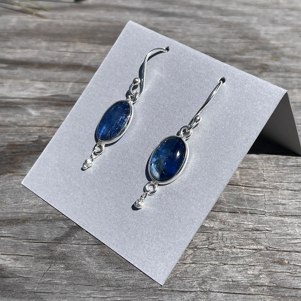Thumbnail: Kyanite with dangle earrings