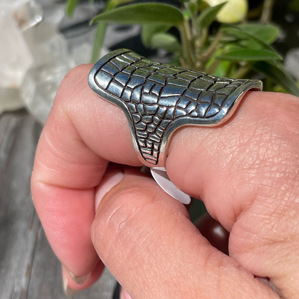 Thumbnail: Jackson Studios Croc Print Saddle Ring