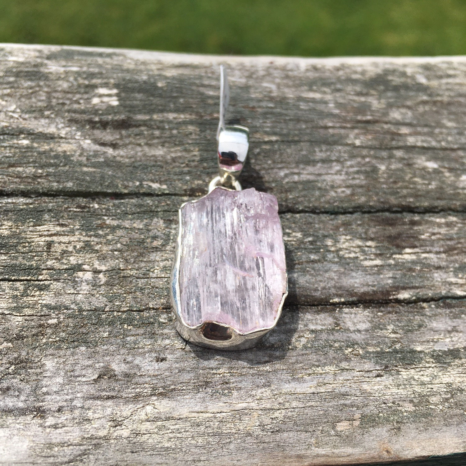 Rough kunzite pendant