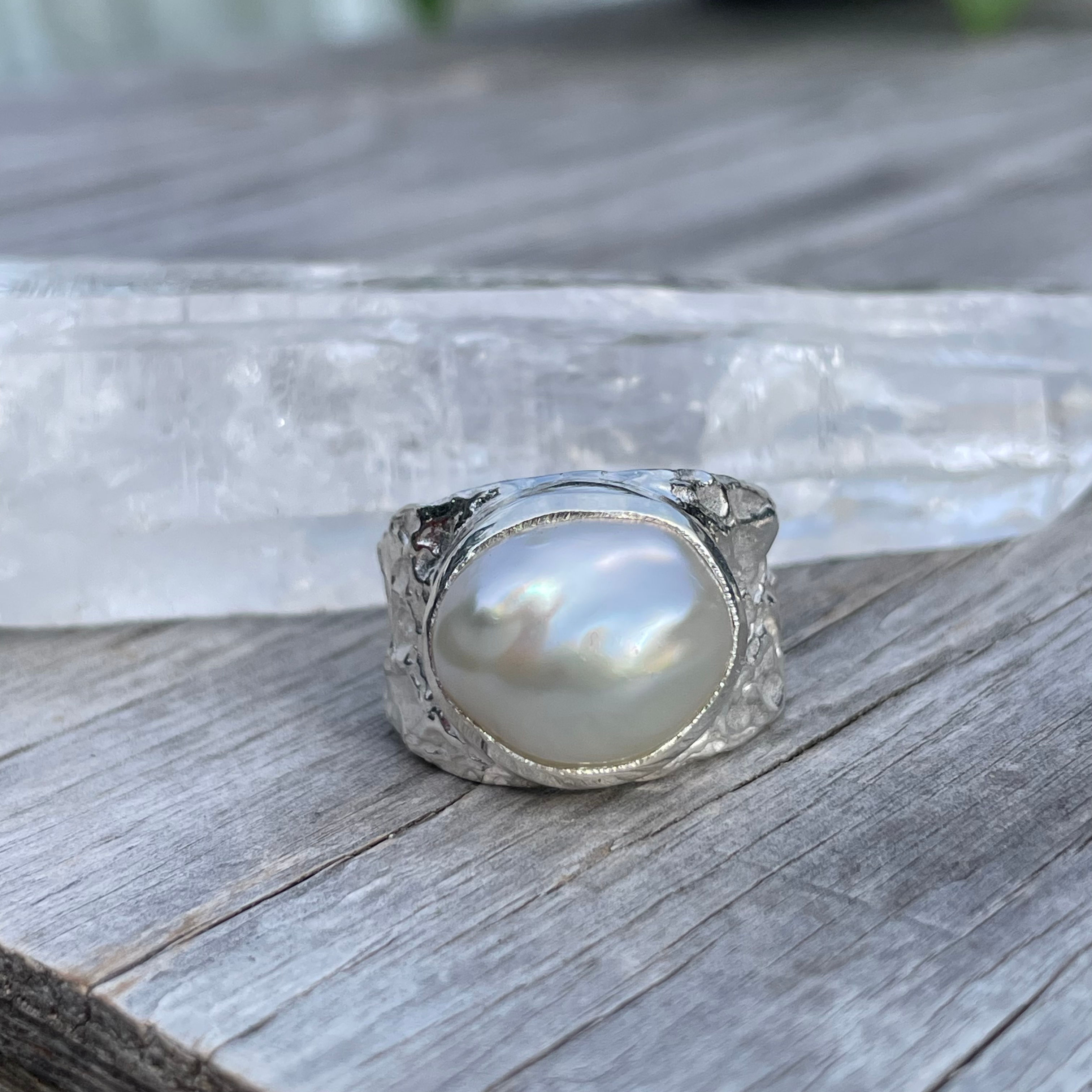 Marija Designs Freshwater Pearl Wide Textured Band Ring     Size 7  Bezel set sp