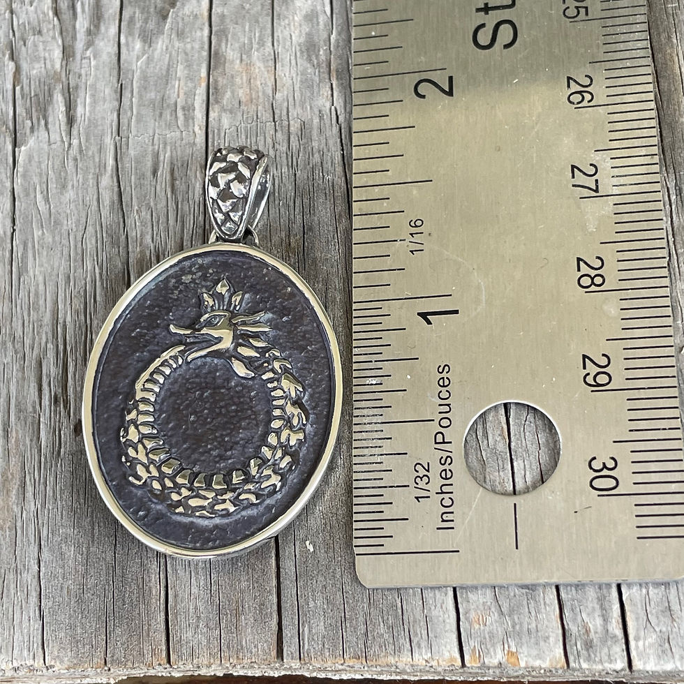 Thumbnail: Roulette 18 Ouroboros Dragon Pendant