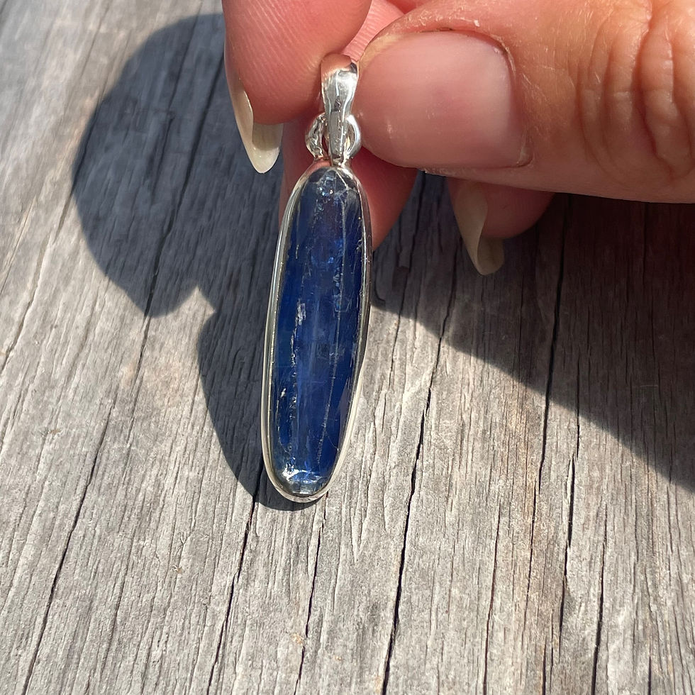 Thumbnail: Skinny oval kyanite pendant