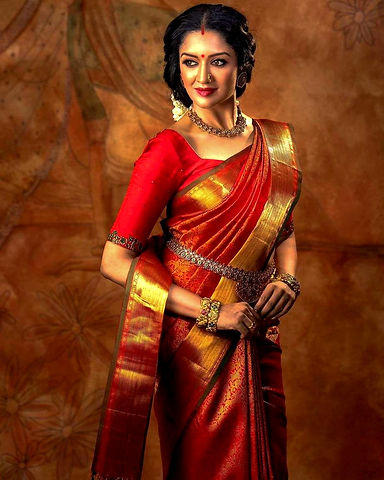 Vimala-Raman-in-red-kanchi-saree-by-Anya-Boutique-1_edited.jpg