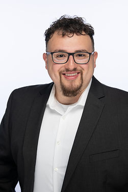 Leonel C.jpg