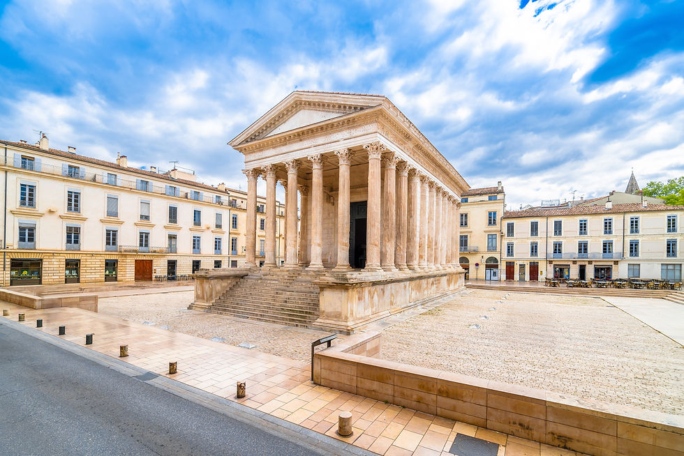 La Maison Carrée de Nîmes, l’un des temples romains les mieux conservés au monde.