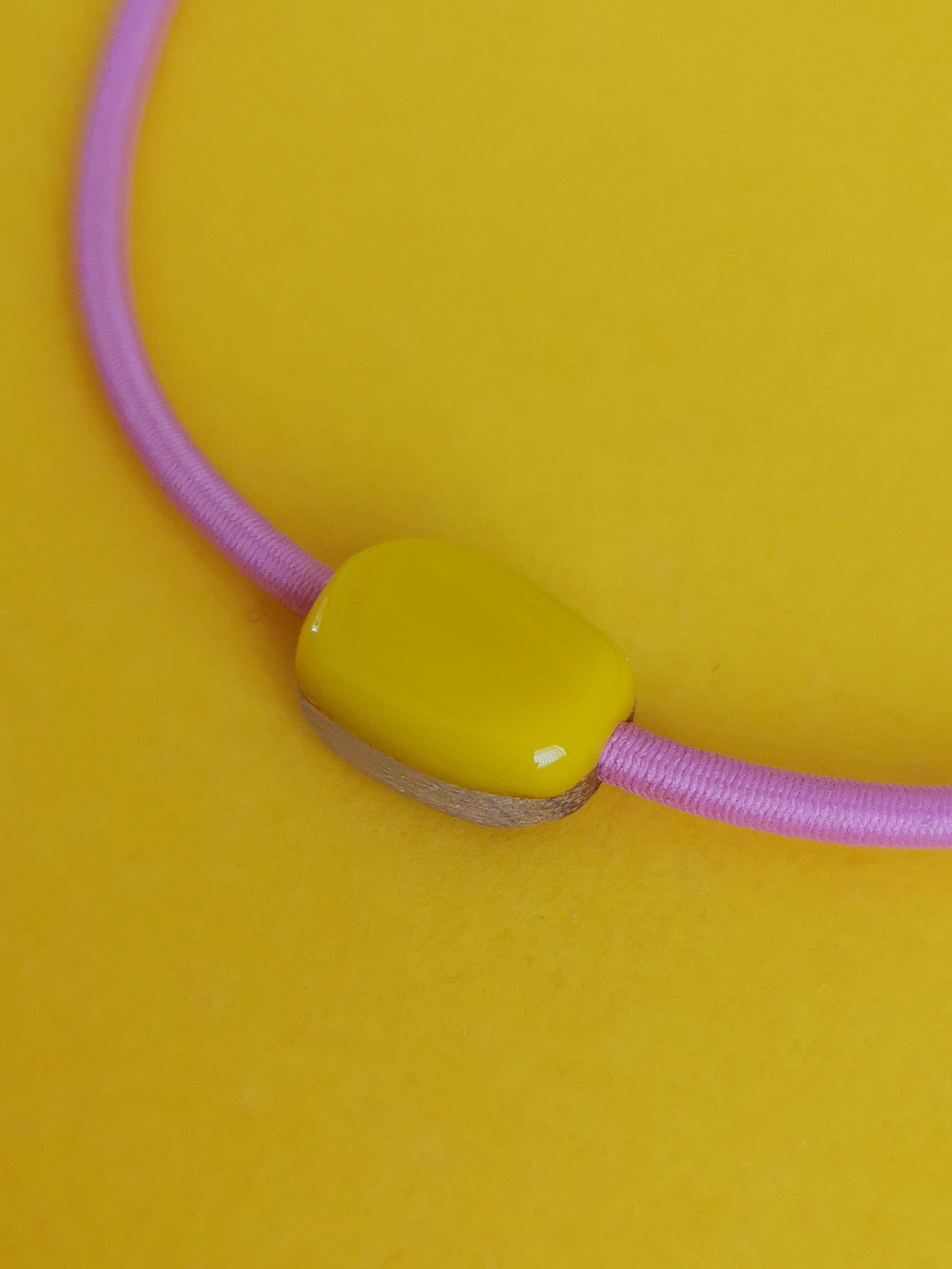 XS YELLOW & PINK ELASTICATED NECKLACE