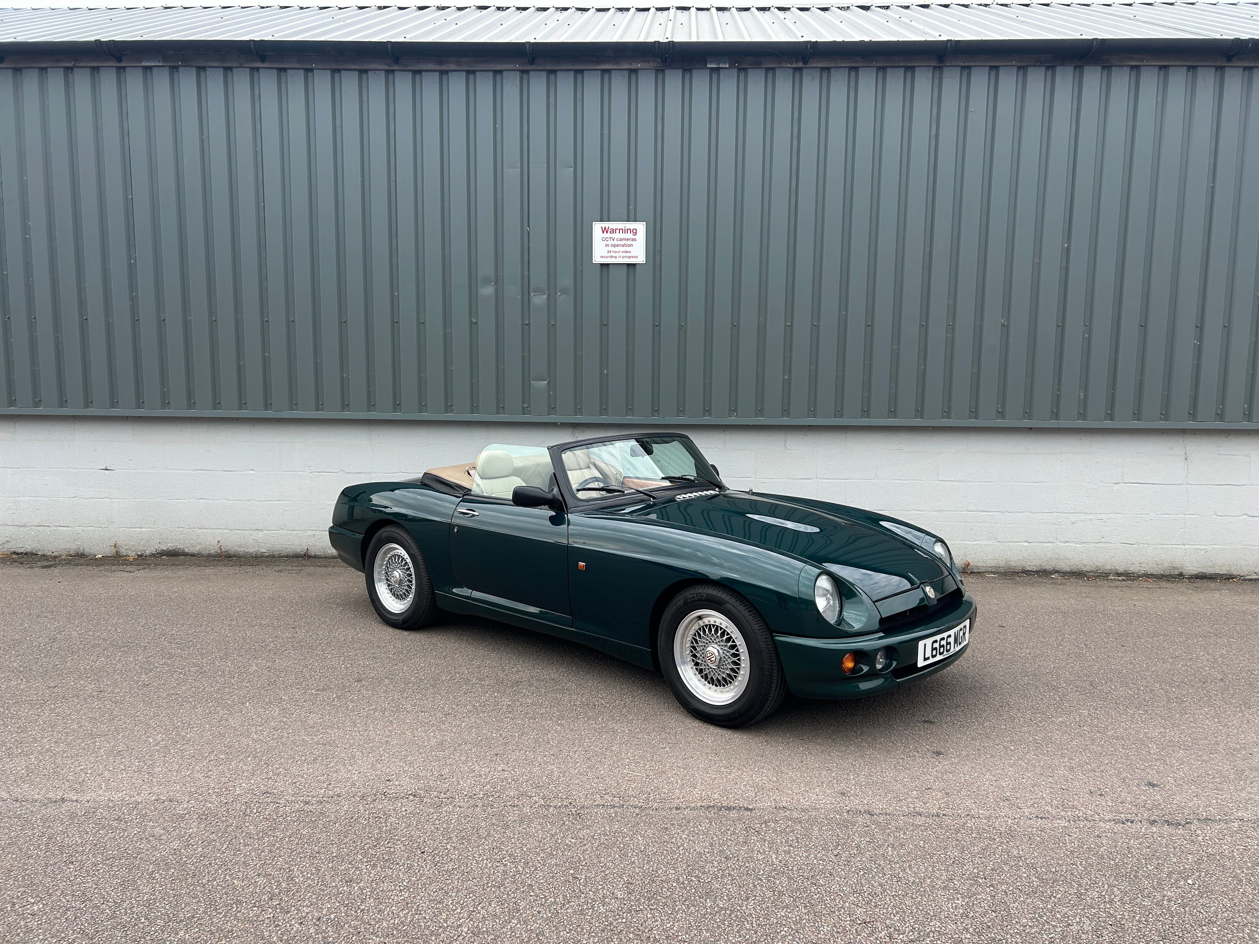 MG RV8 for sale Braintree, Essex nr Colchester, Witham, Chelmsford, London, Stansted.