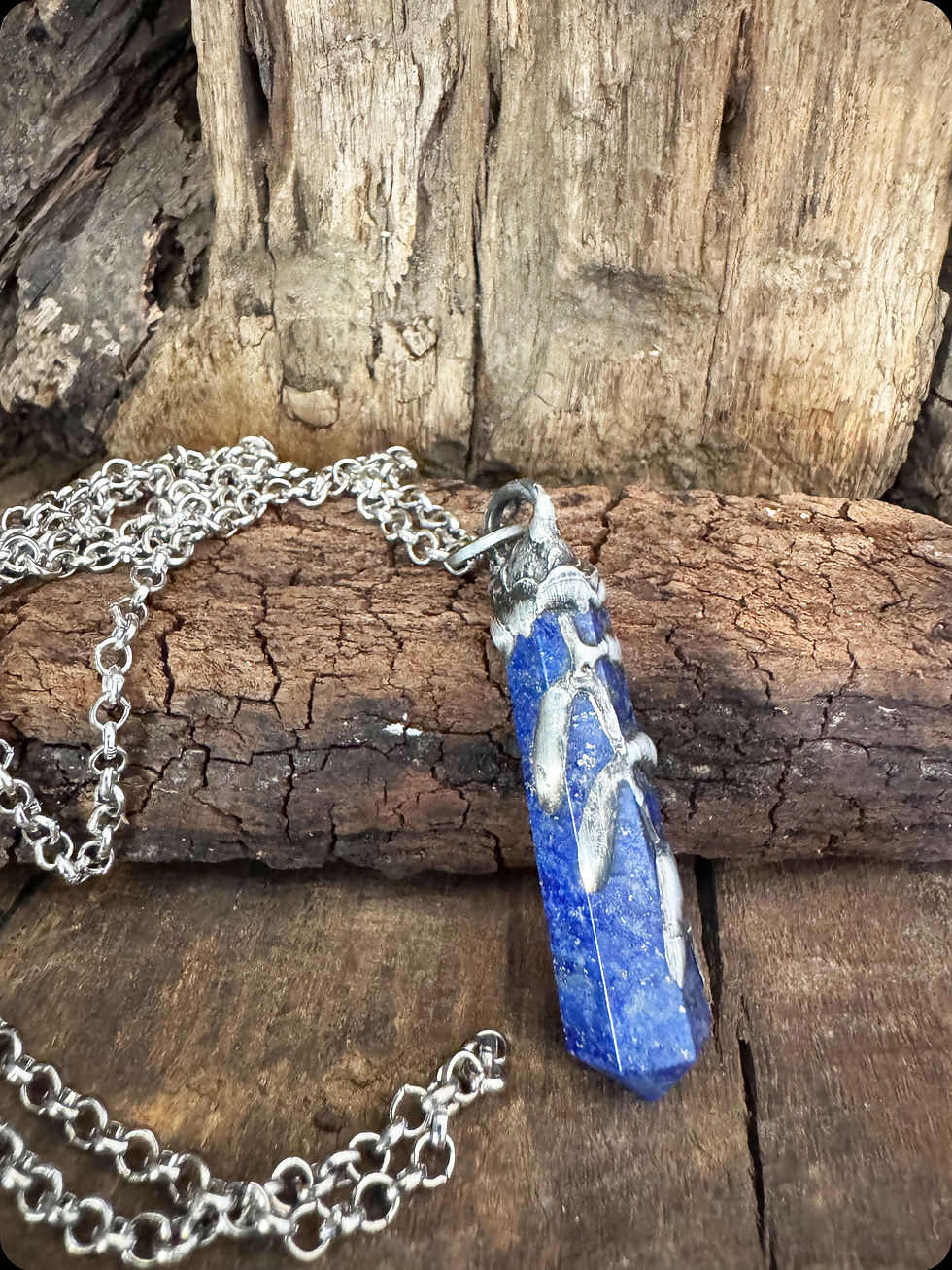 Thumbnail: LAPISLAZULI PENDANT (LEAF, aged silver tone)