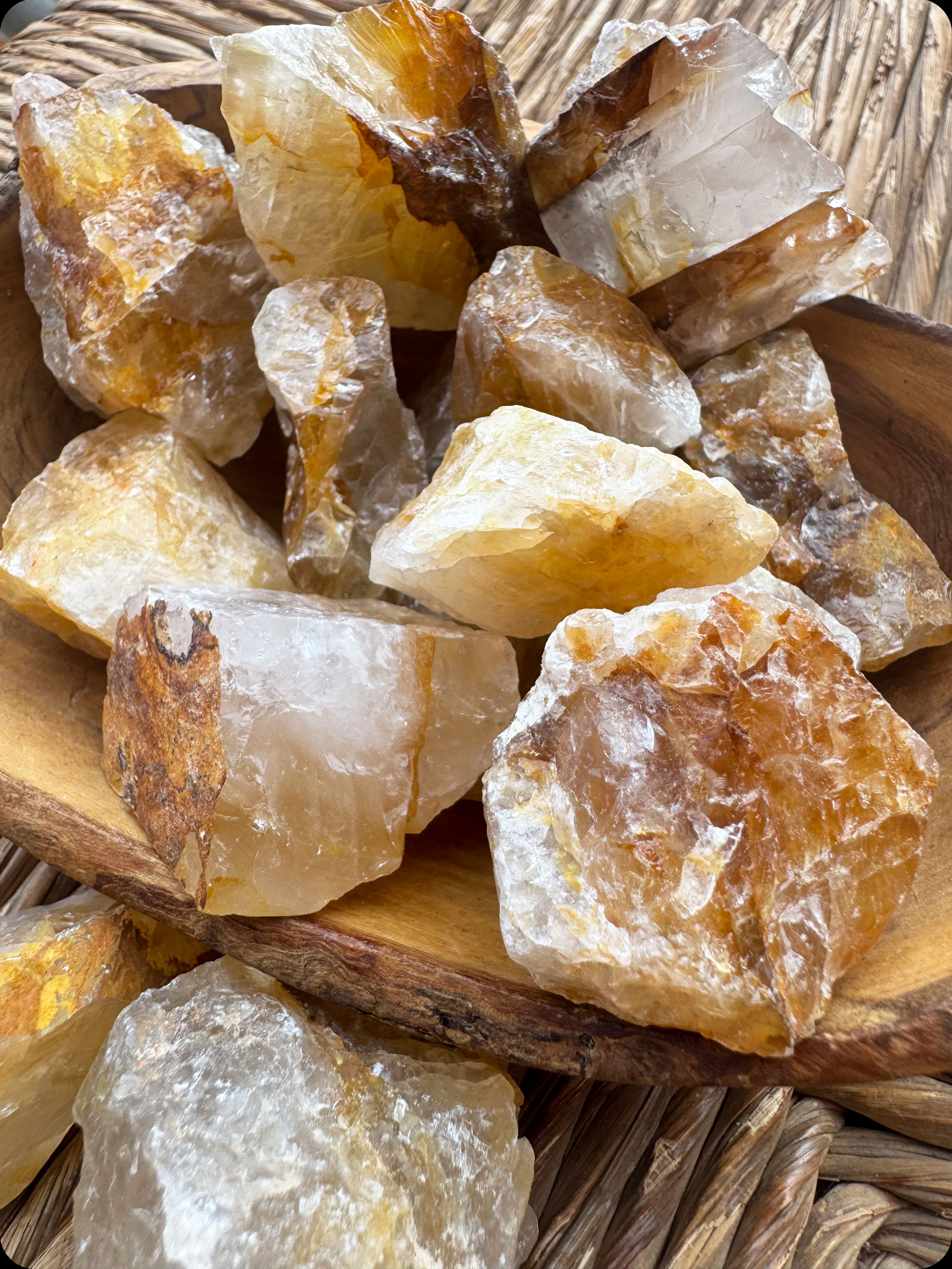 GOLDEN QUARTZ (ROUGH)