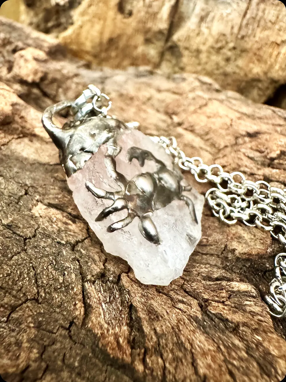 Thumbnail: ICE QUARTZ PENDANT (CRAB)