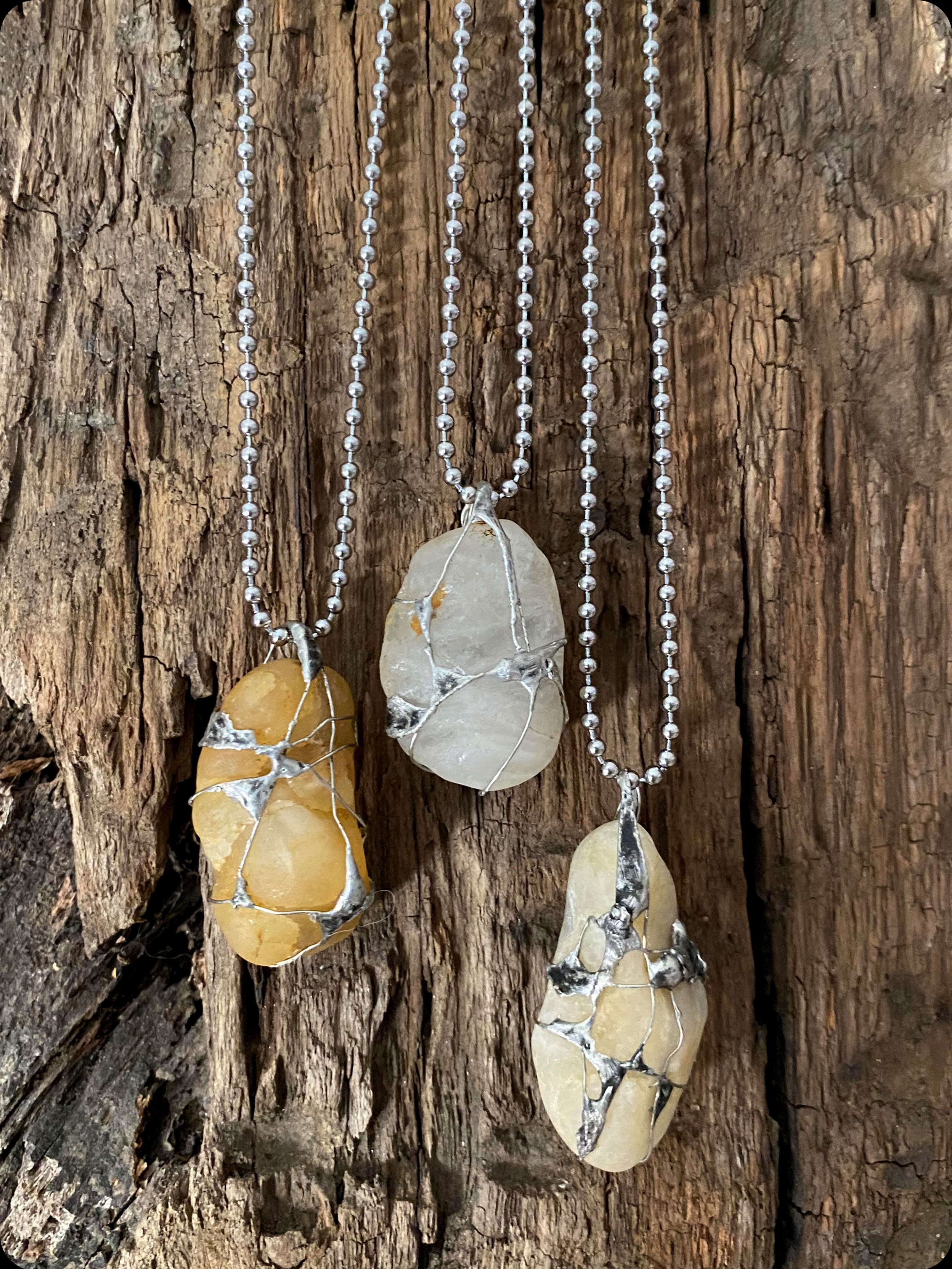 OCEAN TUMBLED CRYSTAL STAR ESSENITE PENDANT +GIFT