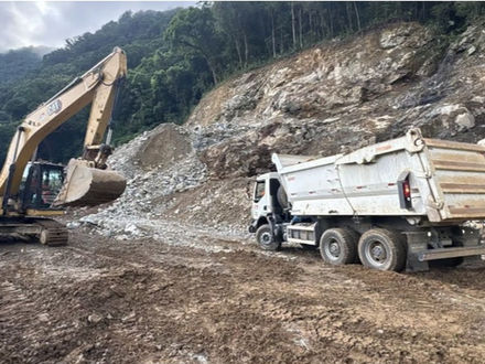 Governo de SC inicia pavimentação de área de escape na Serra Dona Francisca