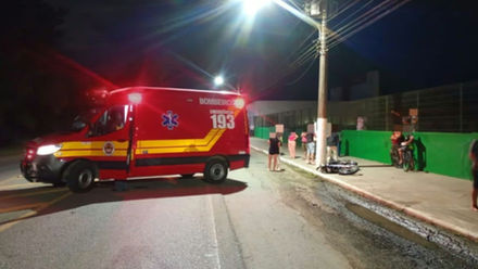 Motoqueiro fica ferido em colisão com carro em Três Barras