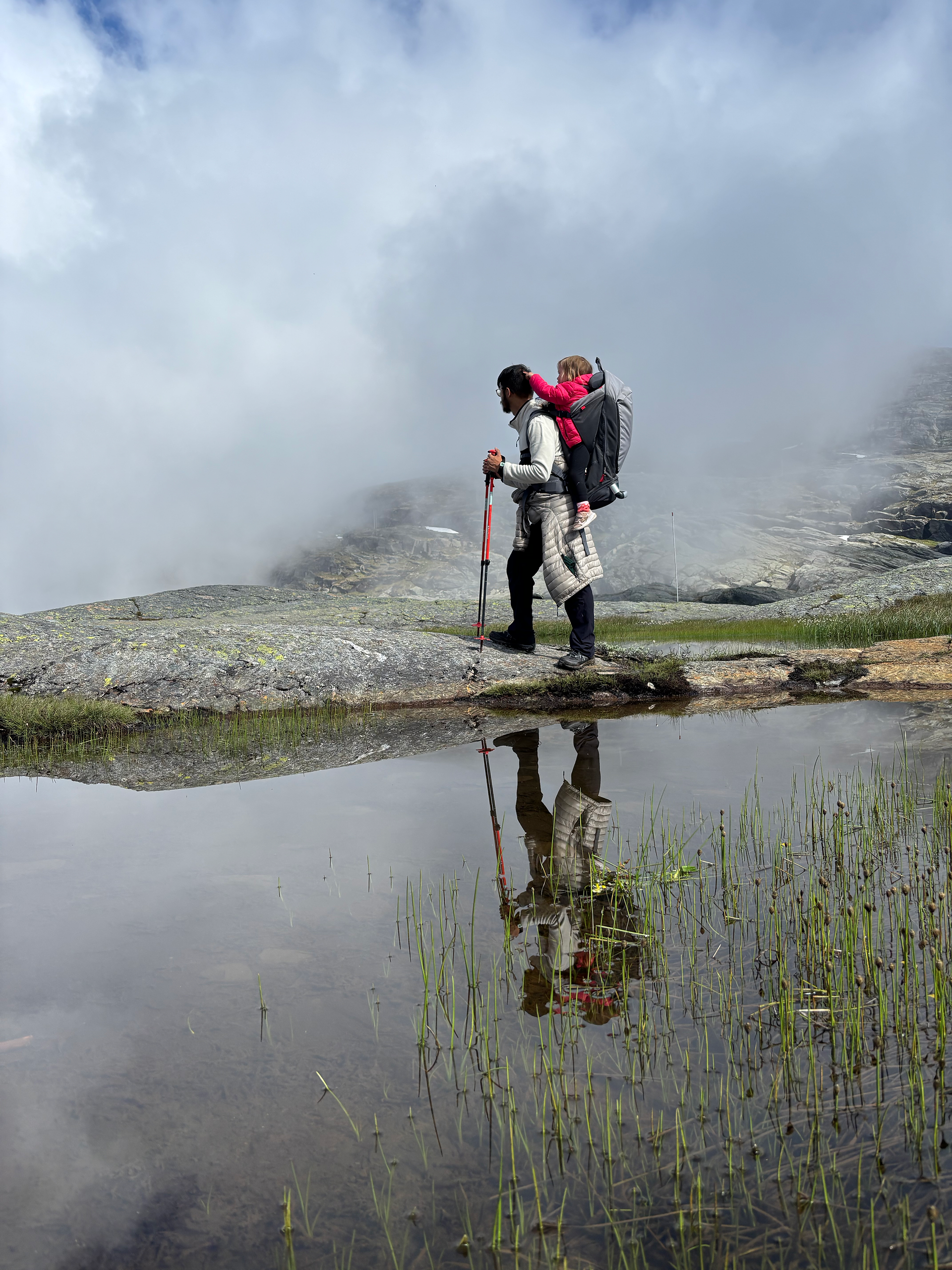 Trolltunga hike with toddler, Norway