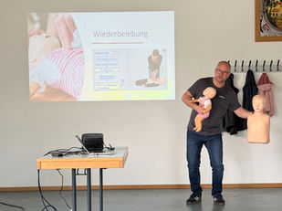Erste-Hilfe-Kurs am Kind 2026