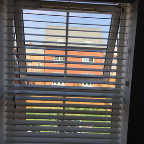 Project: A white and grey wood blind