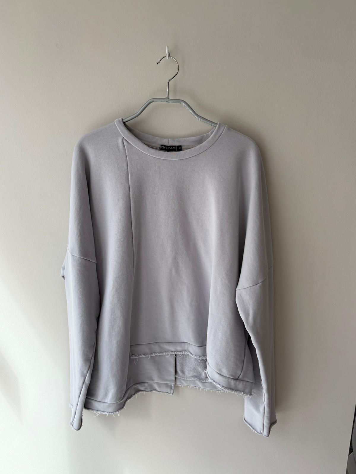 Grizas Asymmetric Cotton Jumper – Silver