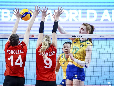 Julia Bergmann se destaca e ganha elogios de Zé Roberto