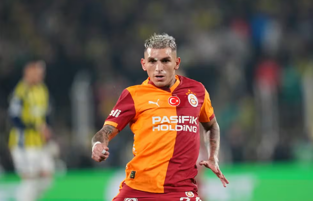 Alvo do Atlético-MG, Lucas Torreira responde a respeito de futuro no Galatasaray