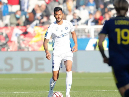 Inter observa Jubal, zagueiro que atua no Auxerre