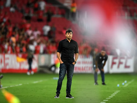 Medina elogia agressividade do Inter no Gre-Nal e sentencia: "Equipe que queremos"