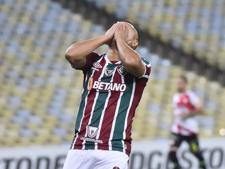 Fluminense se desmonta todo no segundo tempo e "respira por aparelhos" na Sul-Americana