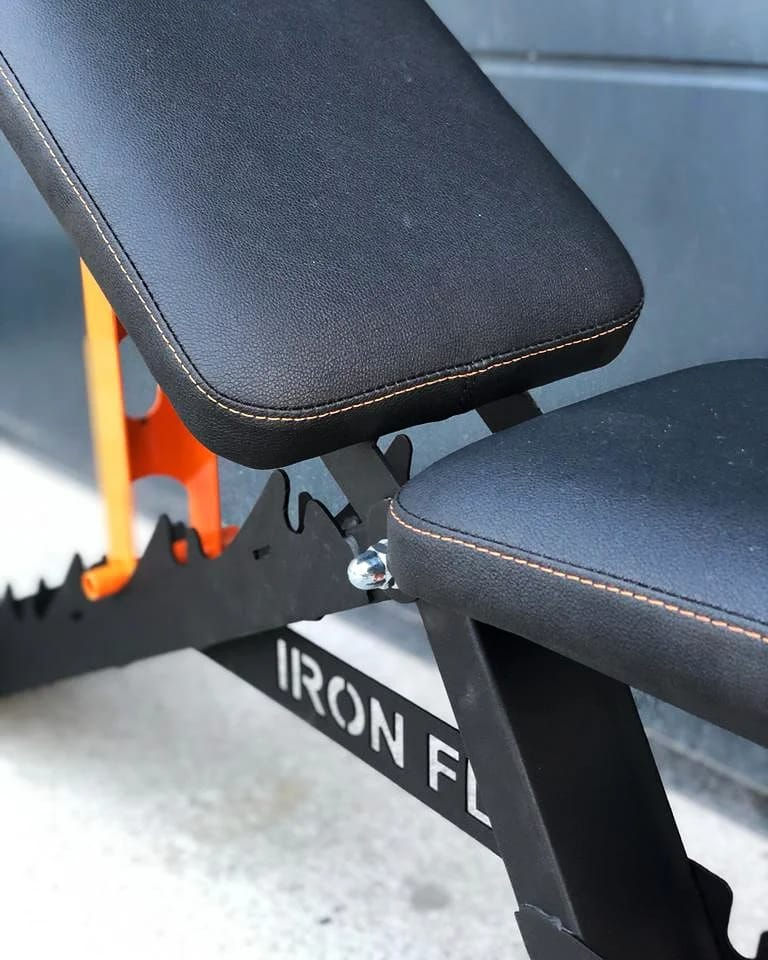 Miniatura: Ławka treningowa IRON FLY Classic