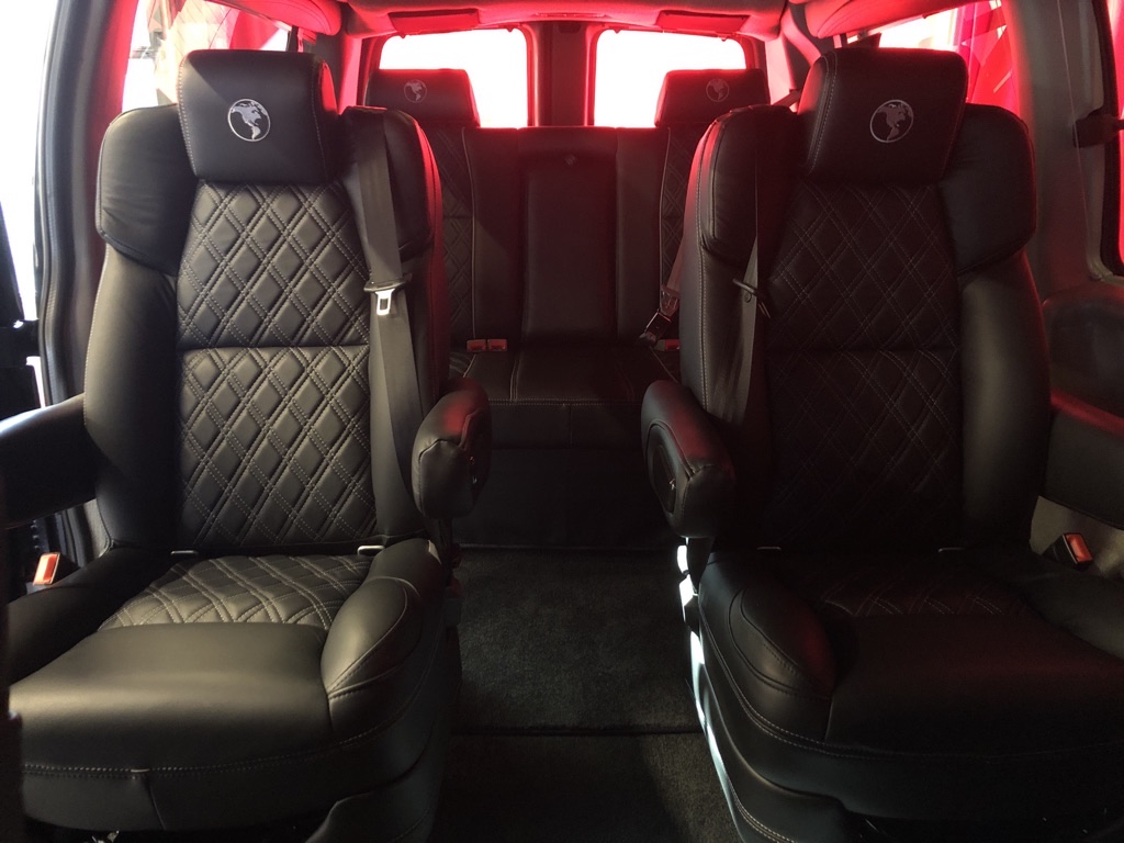EX20001 GMC Explorer Van 4x4 7 Pass explorervan