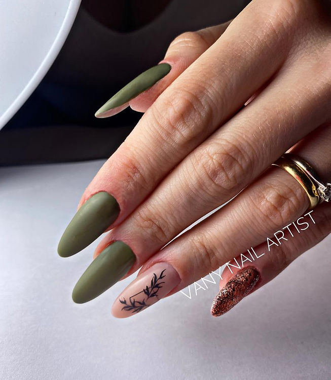Ricostruzione unghie by Vanessa Petruzzi - Vany Nails Studio Senago.jpeg